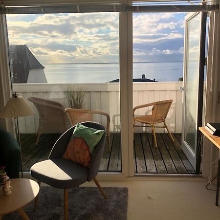 Dejligt Vaerelse Med Eget Bad Og Havudsigt Apartment Assens Bagian luar foto