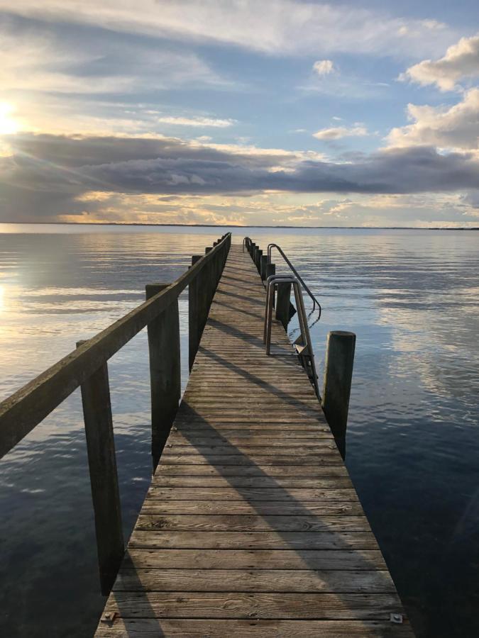 Dejligt Vaerelse Med Eget Bad Og Havudsigt Apartment Assens Bagian luar foto