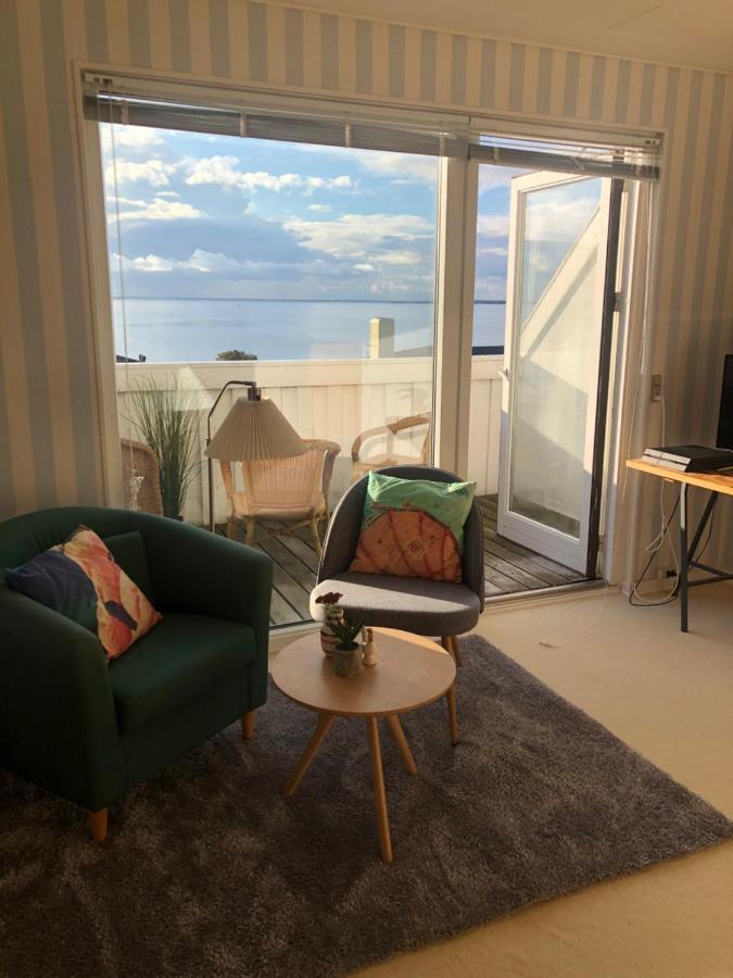 Dejligt Vaerelse Med Eget Bad Og Havudsigt Apartment Assens Bagian luar foto